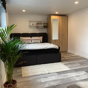 Billund- Newly Renovated 1 Bedroom Kitchen Billund